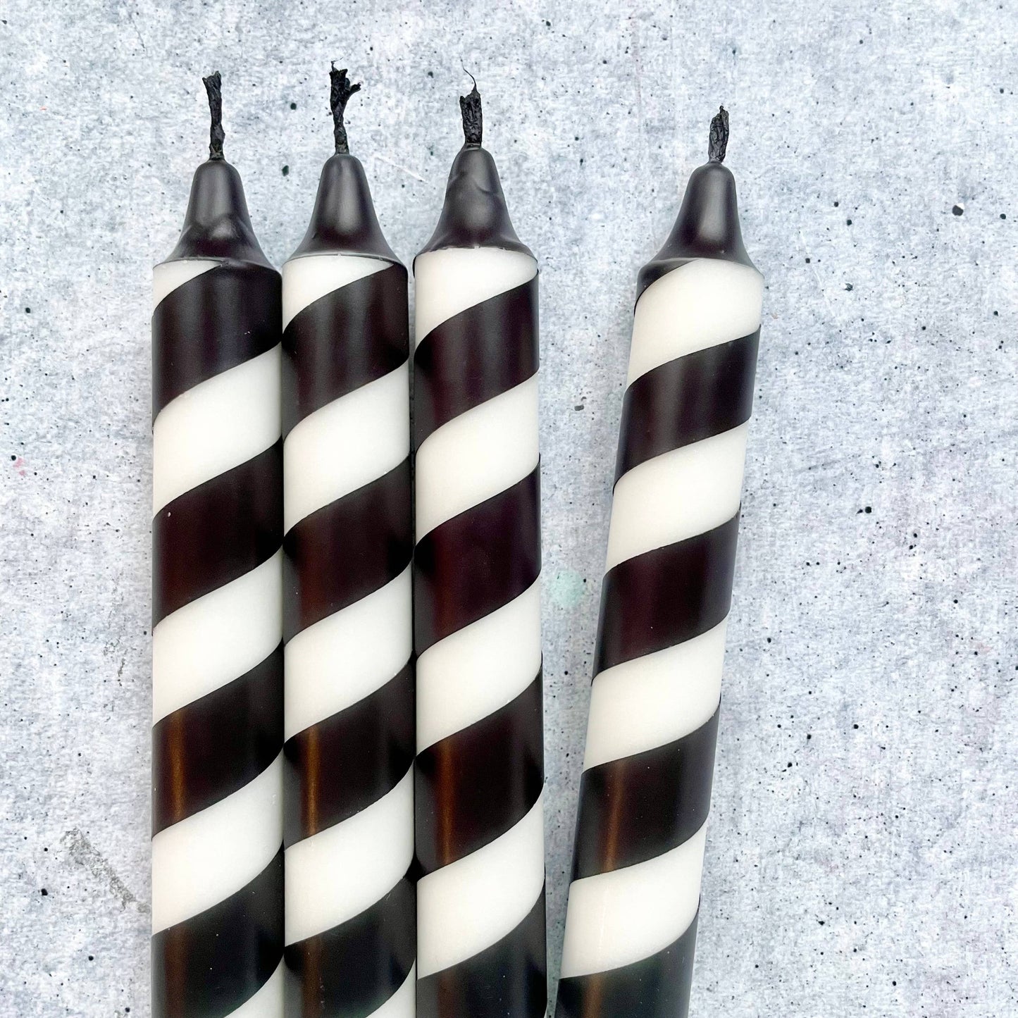 Dip Dye Kerzen | Swirl schwarz-weiß | 4er Set