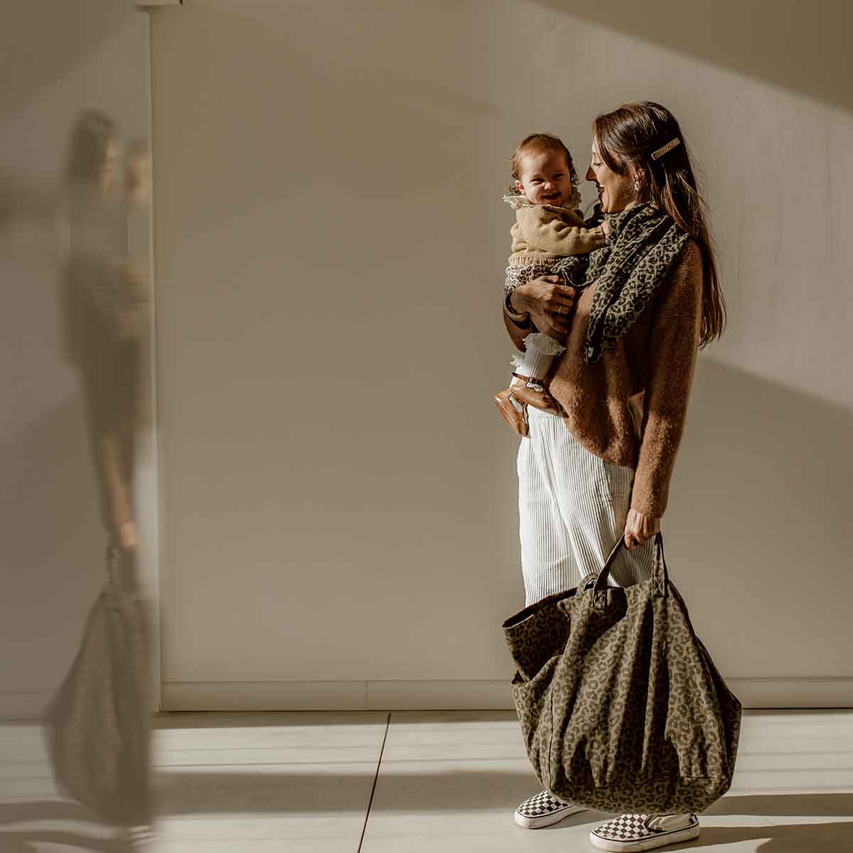 OLIVGRÜNE TASCHE VON ELISA GRAOU