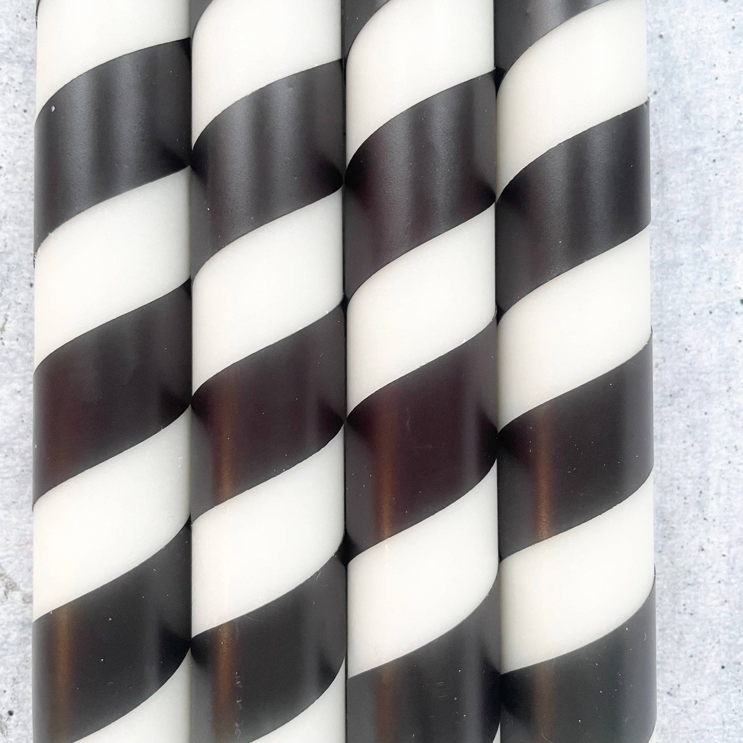 Dip Dye Kerzen | Swirl schwarz-weiß | 4er Set