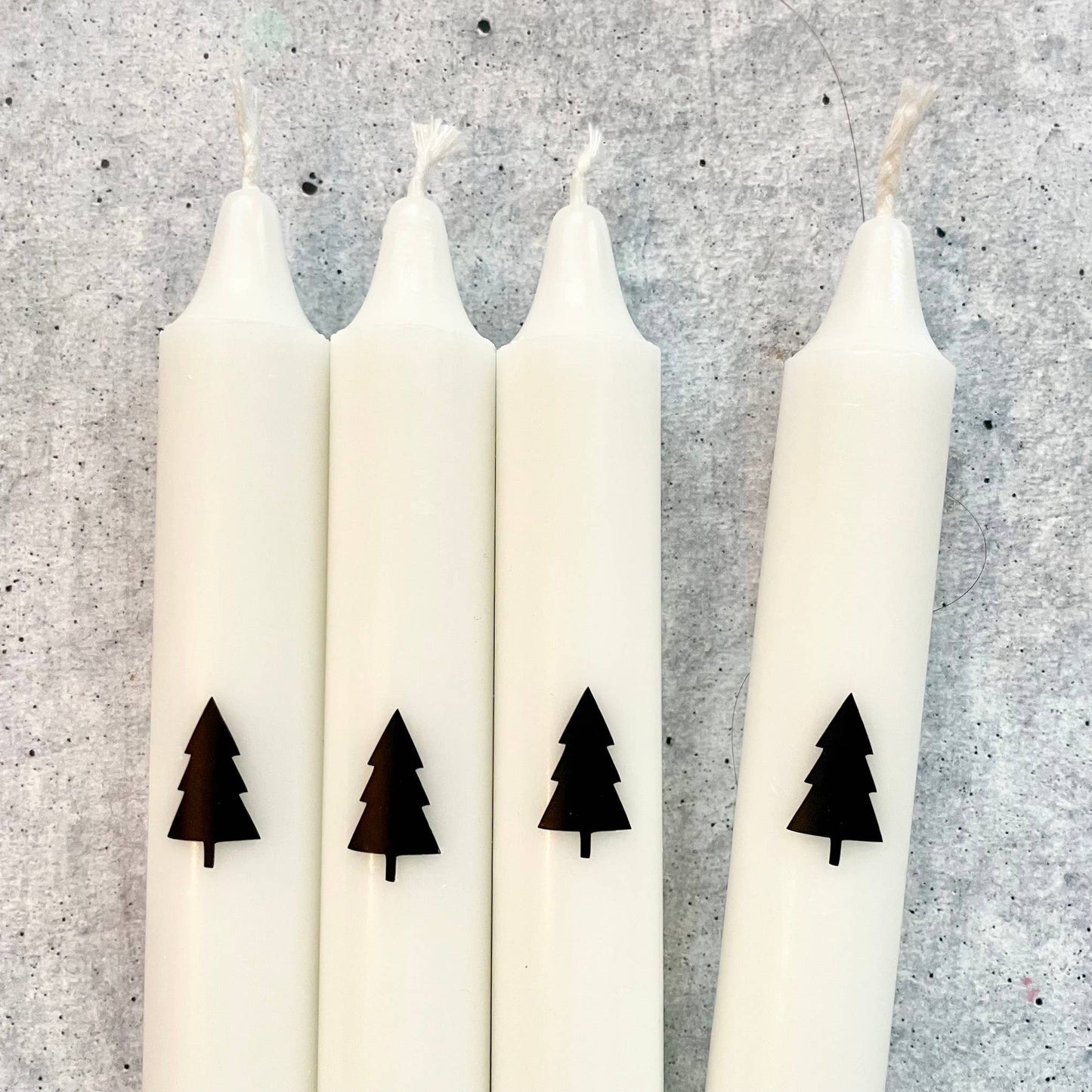 Dip Dye Kerzen | Weihnachten Tanne schwarz-weiß | 4er Set
