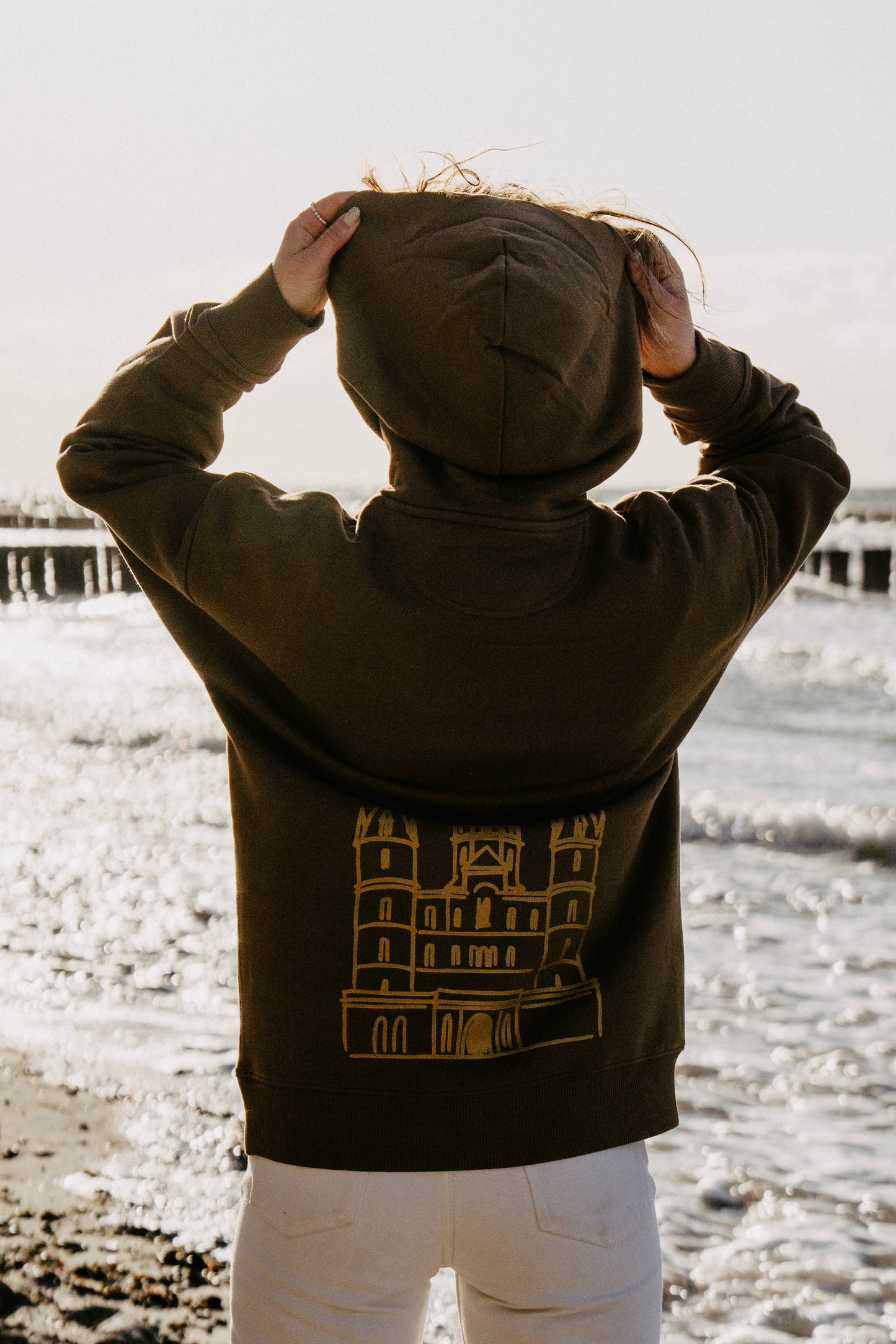 Schweriner Schloss Hoodie Goldbraun