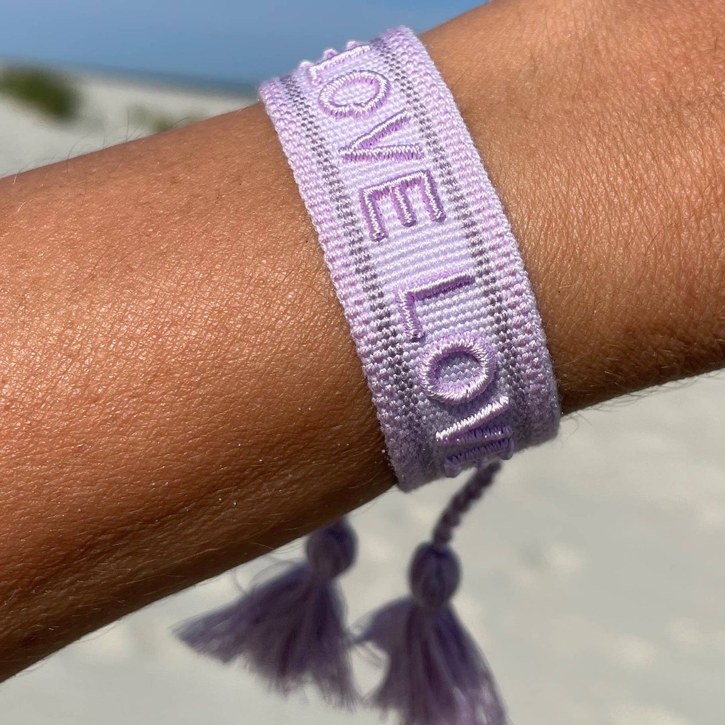 LOVE LOVE LOVE Statement Armband gewebt, bestickt