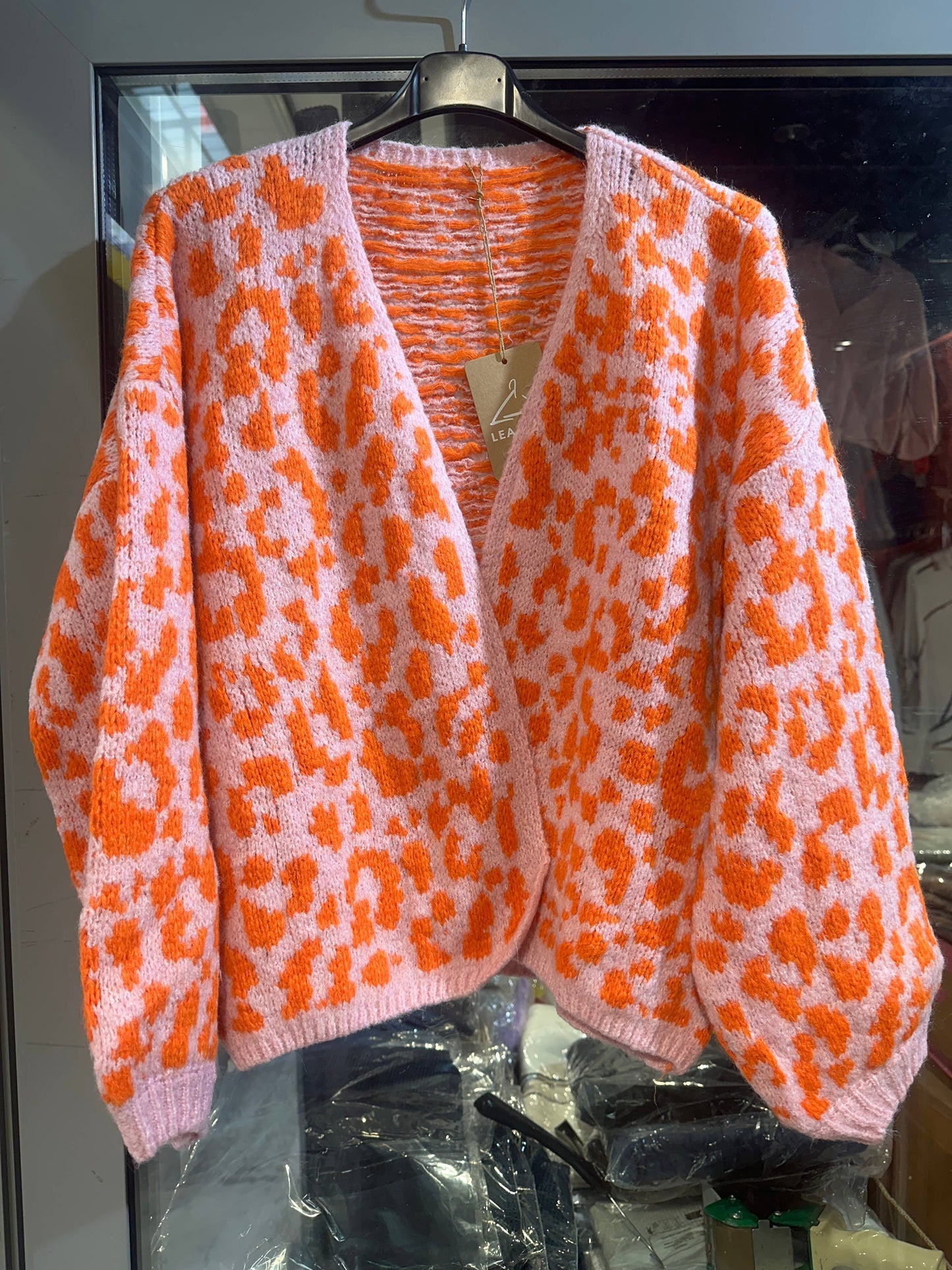 Strickjacke Artikelnummer 50816: Grau