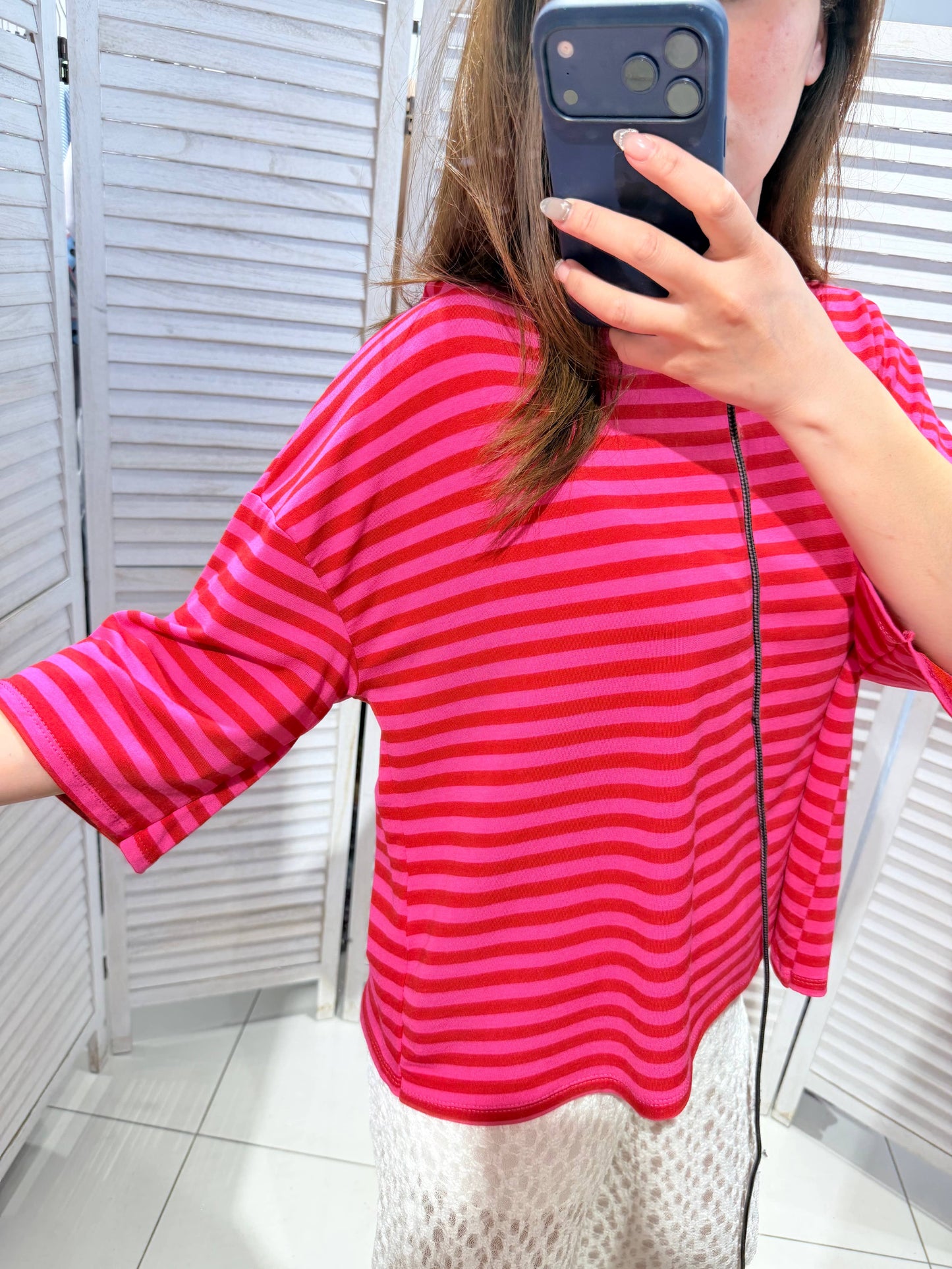 Gestreiftes T‑Shirt zum Binden am Rücken: Rosa / SIE