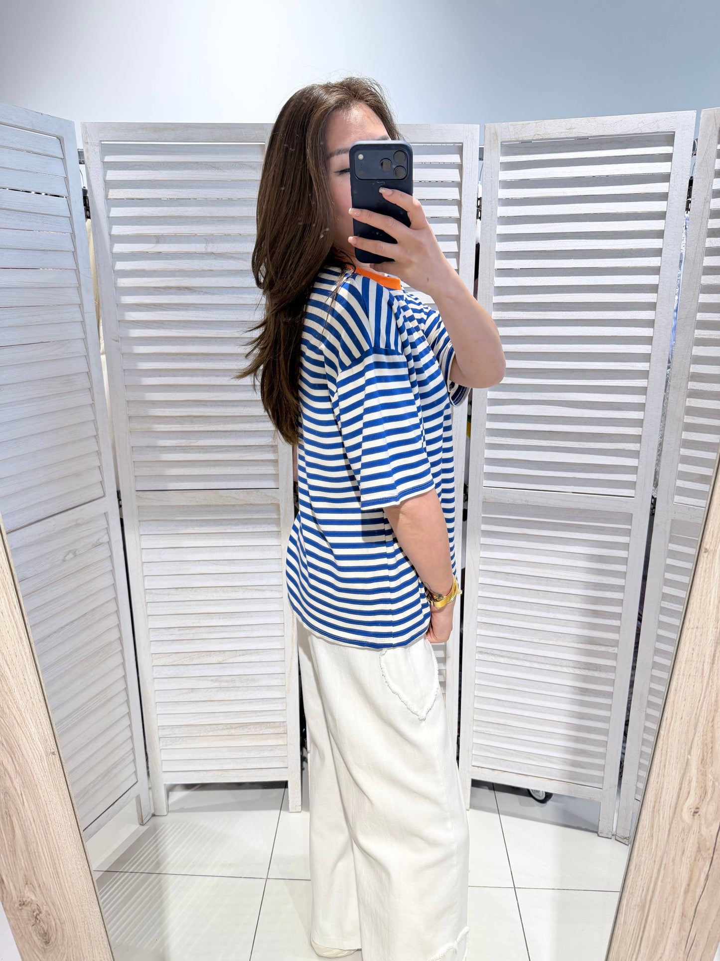 Gestreiftes T-Shirt mit Rundhalsausschnitt: Blau / SIE