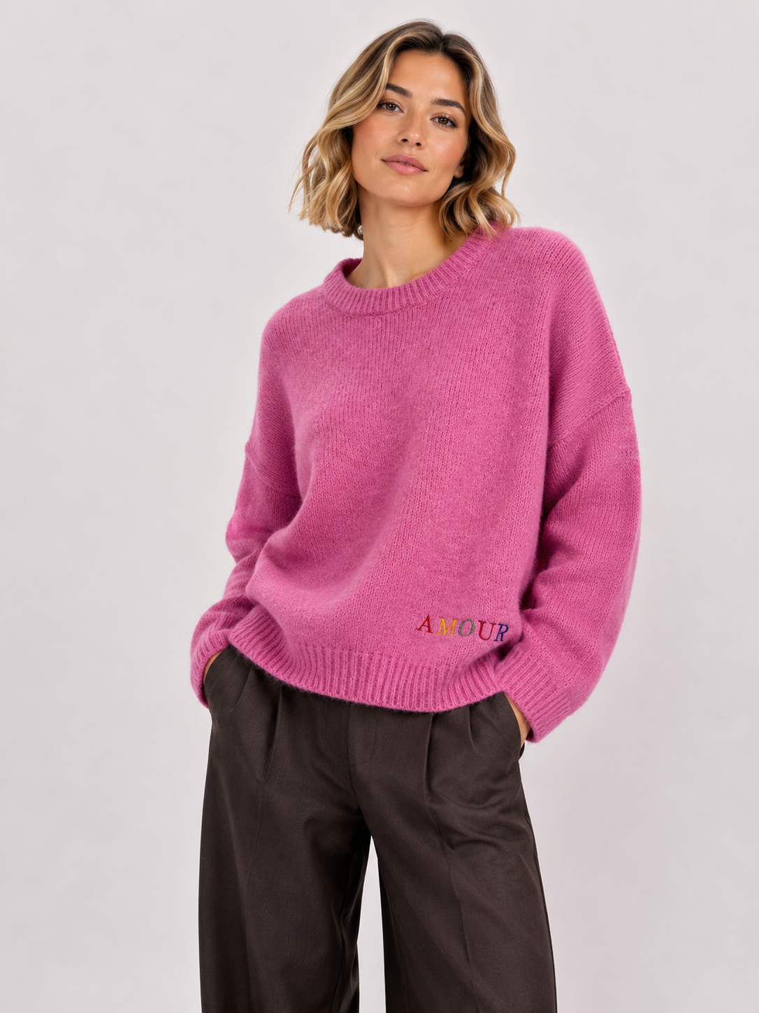 Strickpullover „AMOUR“ – florale Stickerei auf dem Rücken AP200: Grün / Standardmäßig / Eine Größe