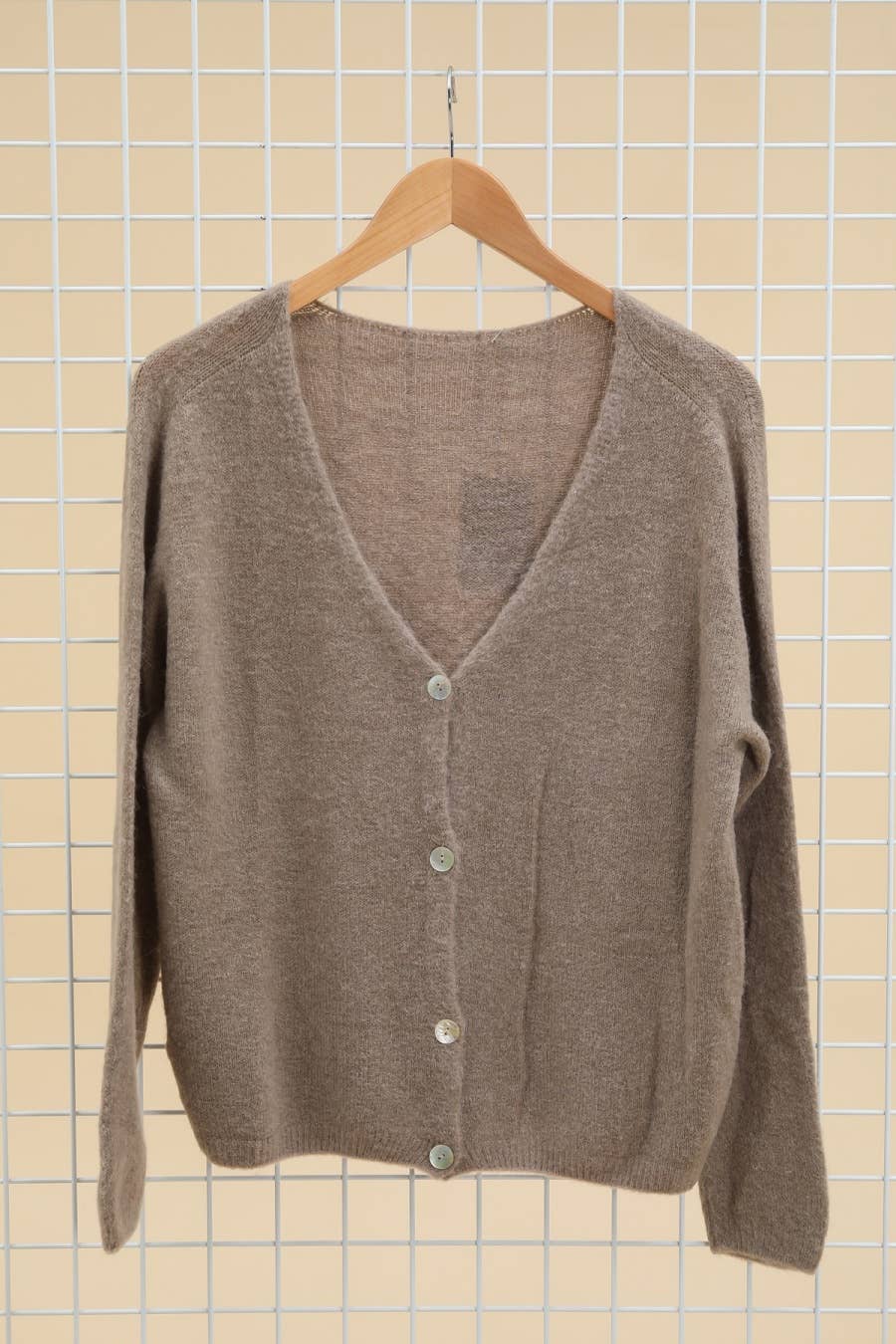 ALPACA Strickjacke mit V-Ausschnitt REF 1026: JEANS