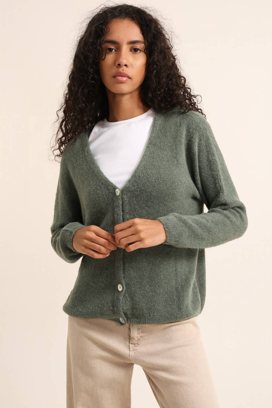 Alpaka-Cardigan mit V-Ausschnitt REF 1026: KAMEL
