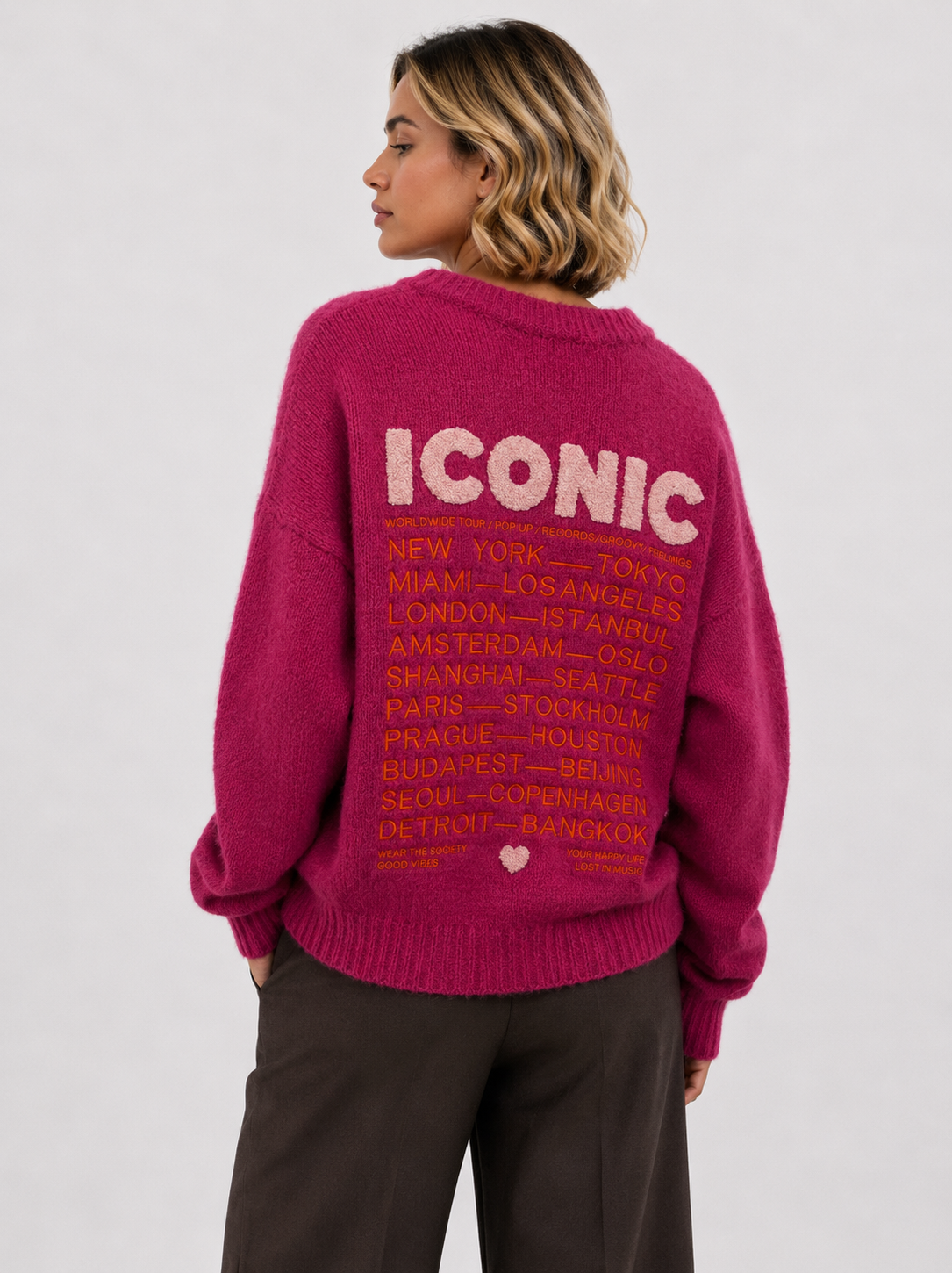 Pullover ICONIC uni – Premium-Kollektion bestickter Strickware - AP197: Beige / Standardmäßig / Eine Größe