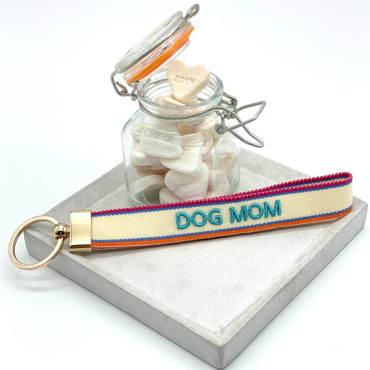 DOG MOM Schlüsselanhänger Keychain gewebt  bestickt