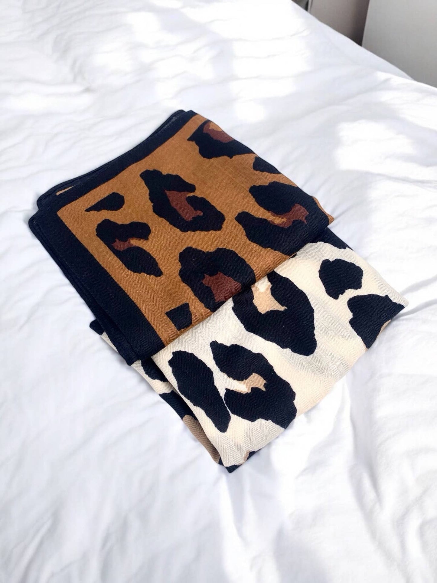 Leoprint Quadrat-Schal FL07: Kamel