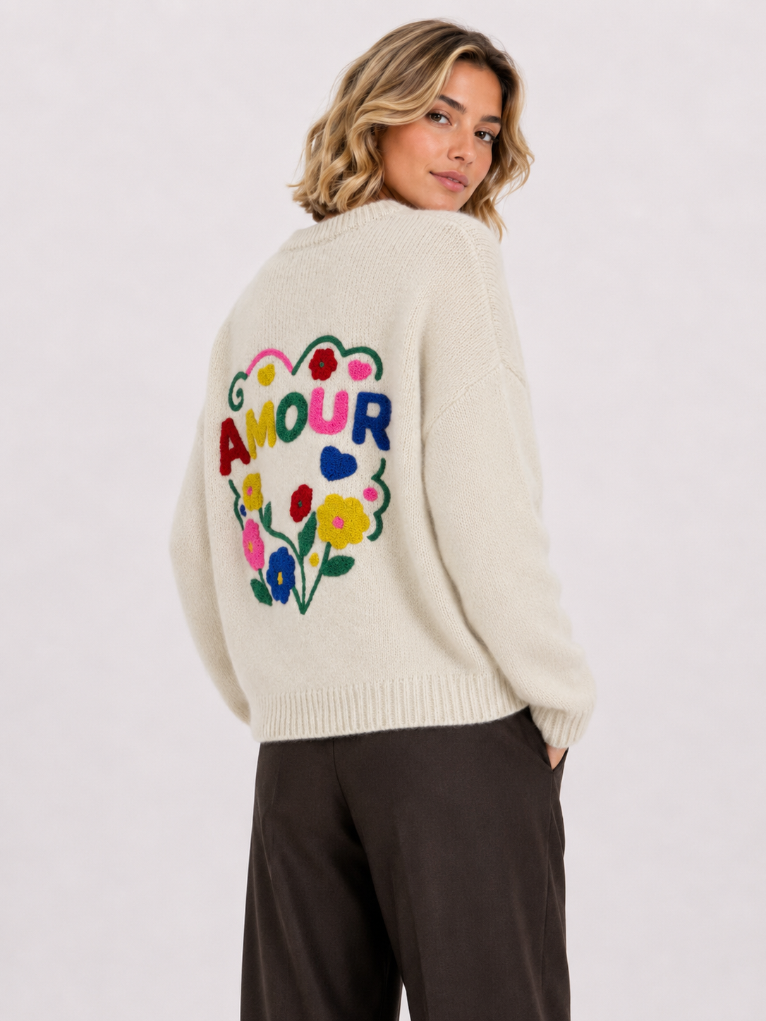 Strickpullover „AMOUR“ – florale Stickerei auf dem Rücken AP200: Bleu / Standard / Taille unique