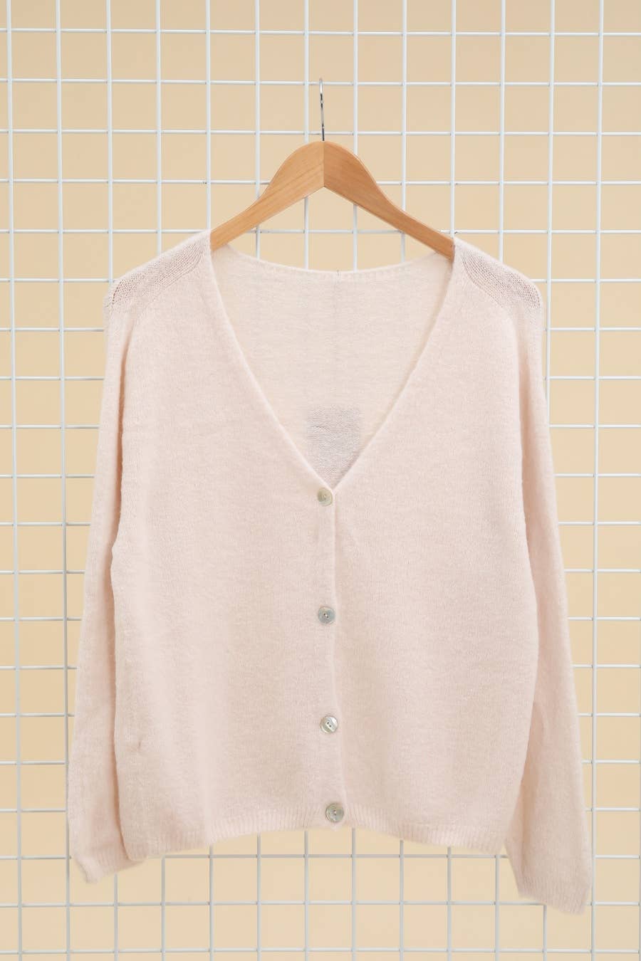 ALPACA Strickjacke mit V-Ausschnitt REF 1026: JEANS