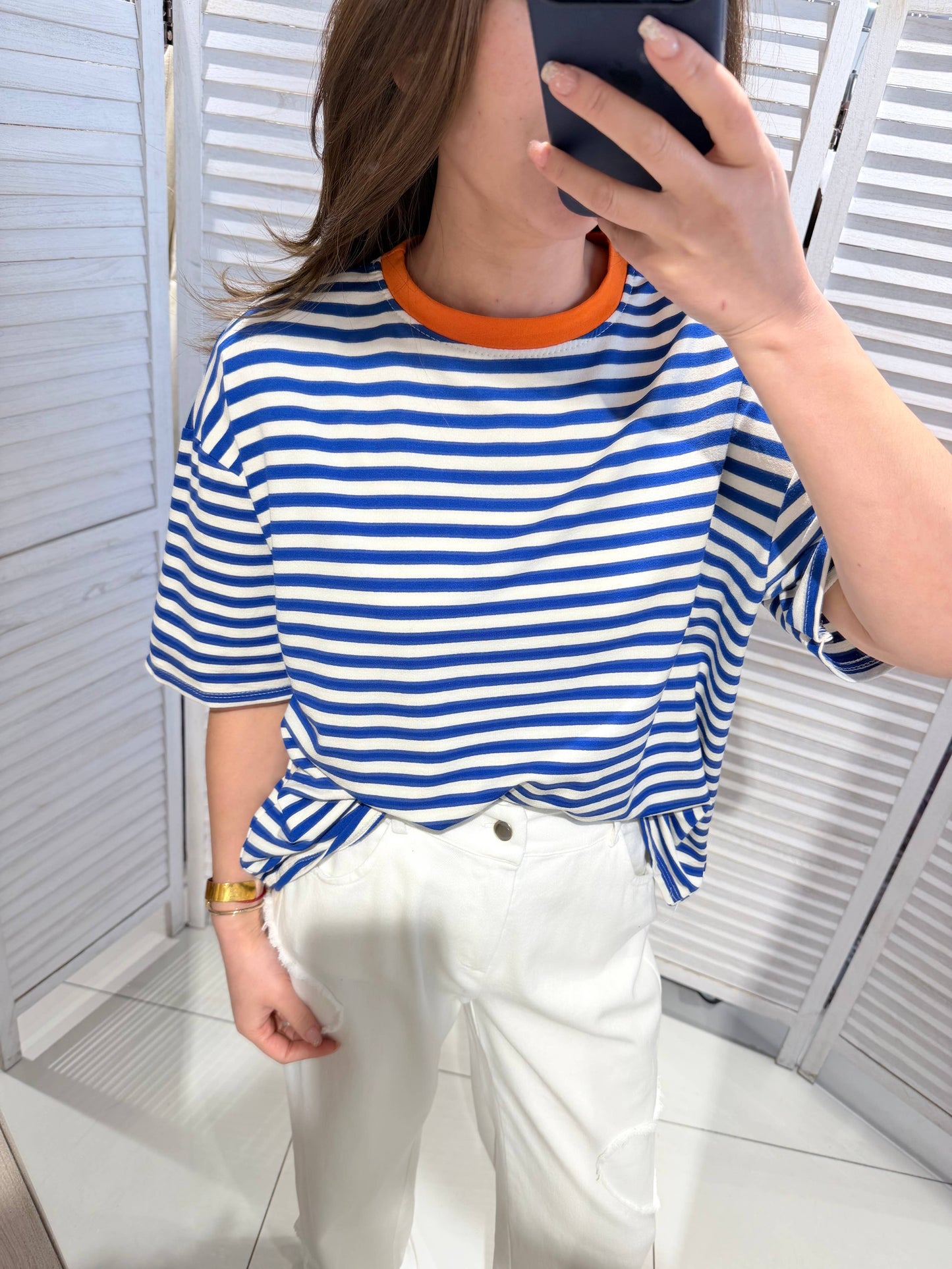 Gestreiftes T-Shirt mit Rundhalsausschnitt: Blau / SIE