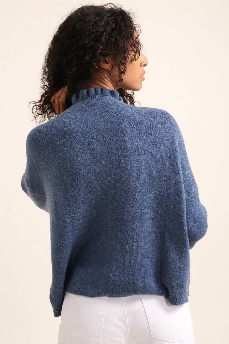 Strickjacke mit ALPAKA-Kragen REF. 8012: Schwarz