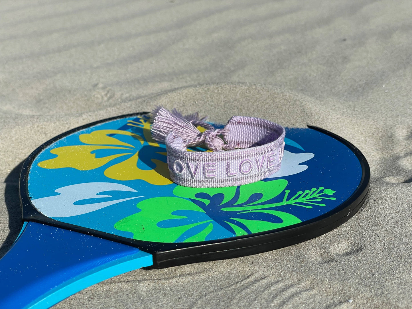 LOVE LOVE LOVE Statement Armband gewebt, bestickt