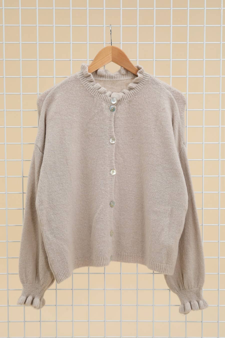 Strickjacke mit ALPAKA-Kragen REF. 8012: Jeans