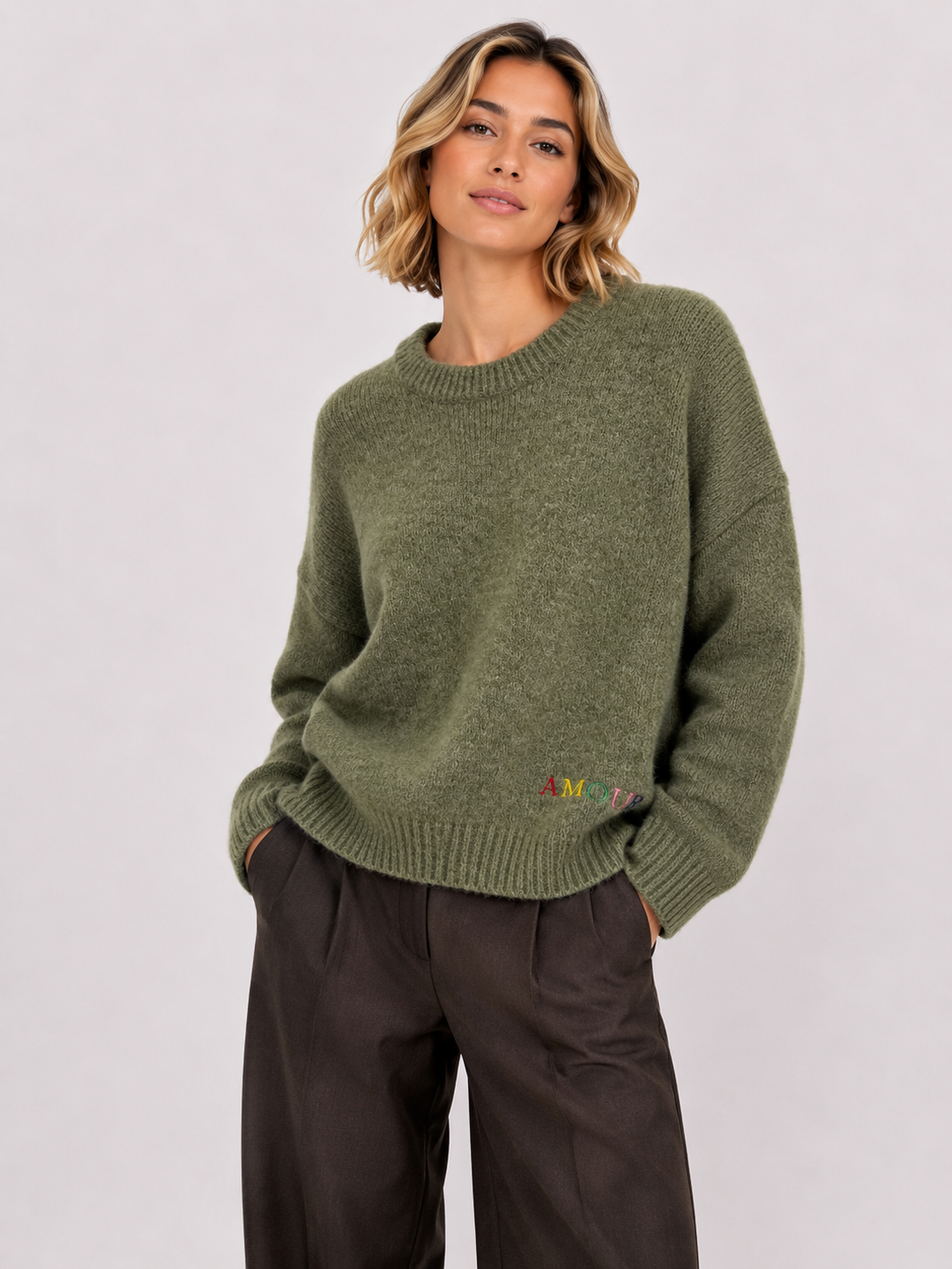 Strickpullover „AMOUR“ – florale Stickerei auf dem Rücken AP200: Bleu / Standard / Taille unique