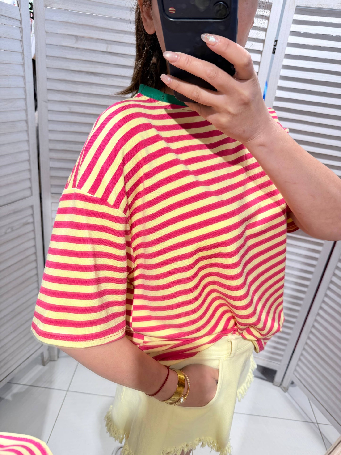 Gestreiftes T-Shirt mit Rundhalsausschnitt: Fuchsie / SIE