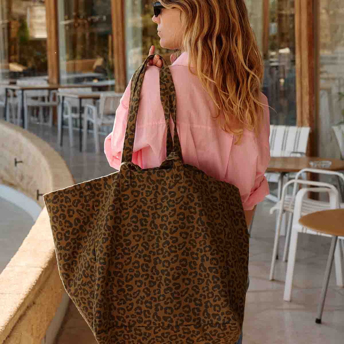 OLIVGRÜNE TASCHE VON ELISA GRAOU