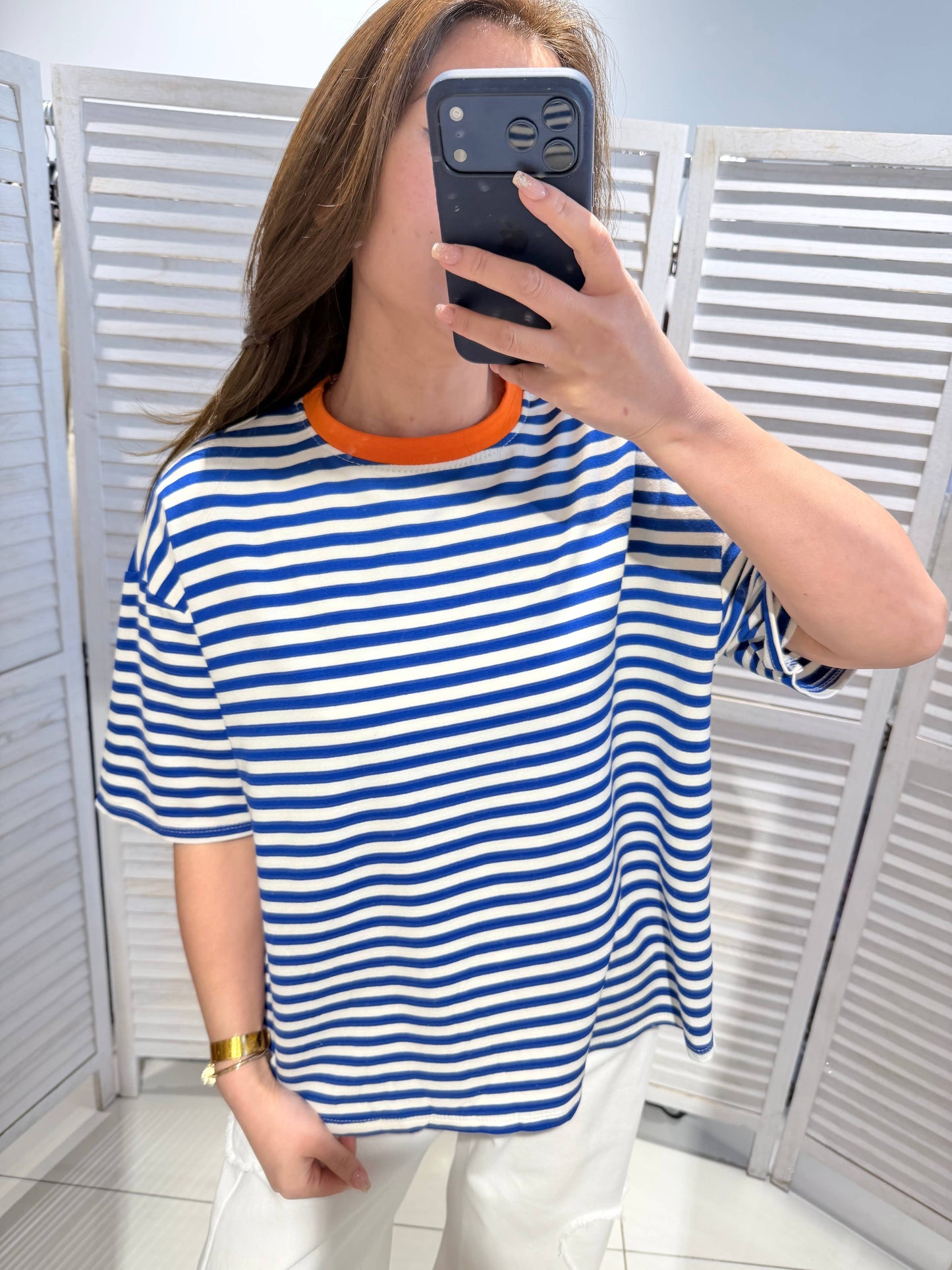 Gestreiftes T-Shirt mit Rundhalsausschnitt: Blau / SIE