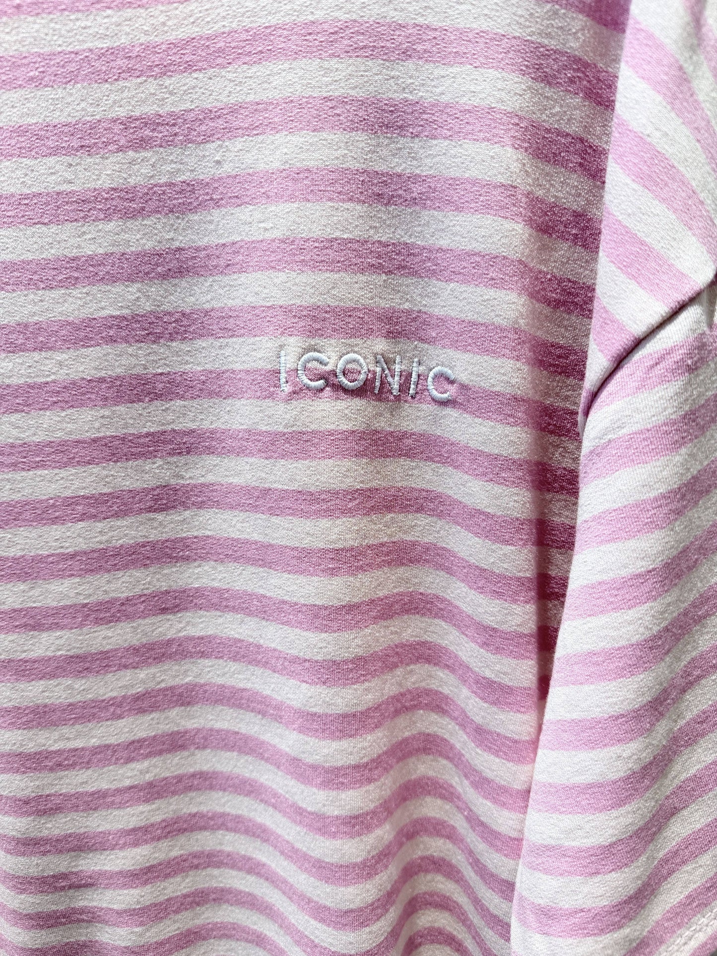 Gestreiftes T‑Shirt mit kurzen Ärmeln: Rosa / Eine Größe
