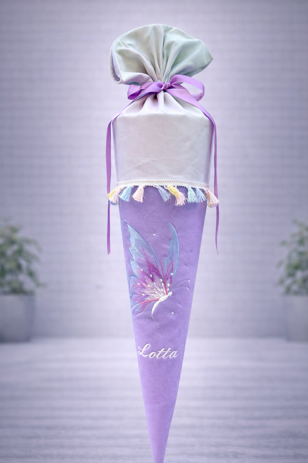 SCHULTÜTE "SCHMETTERLING" MIT PAPPKEGEL