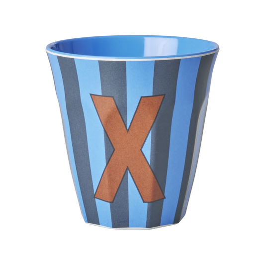 Buchstaben Becher 'X'
